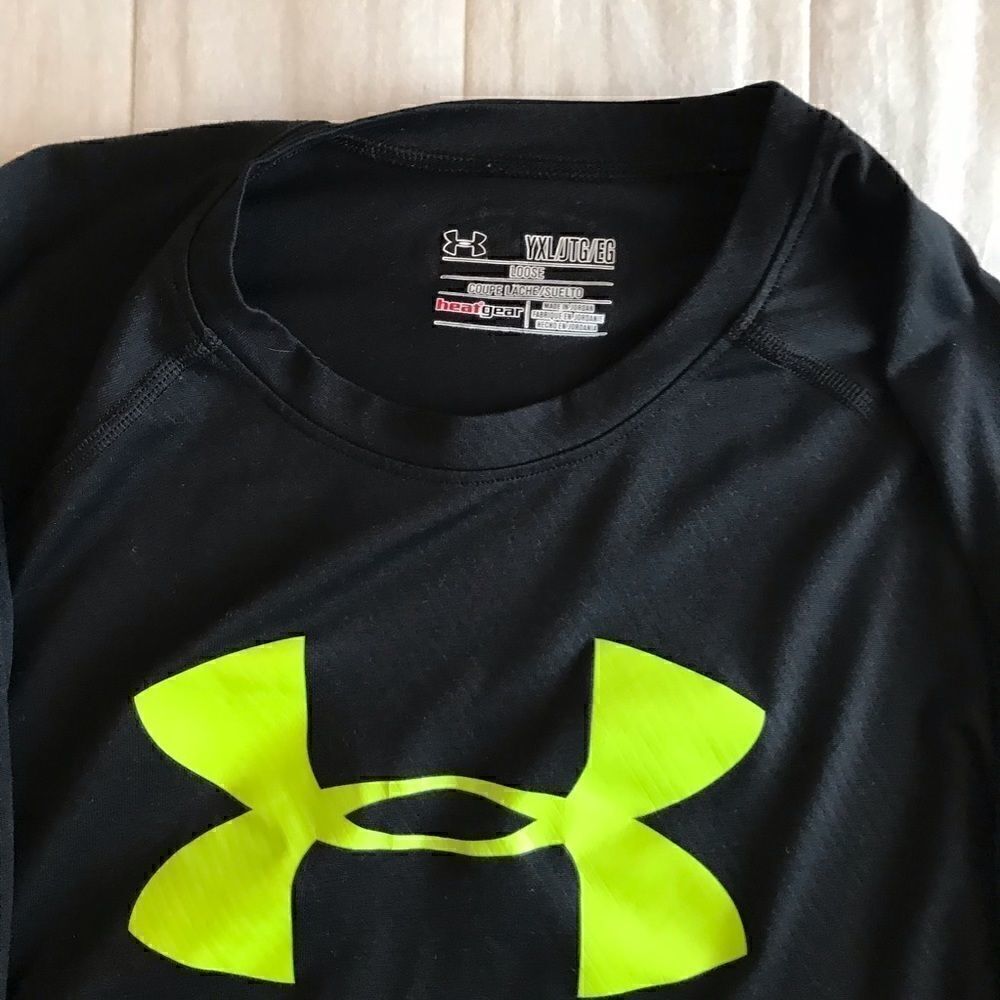 Under Armour boys loose heatgear long sleeve T-shirt size YXL - Picture 2 of 2